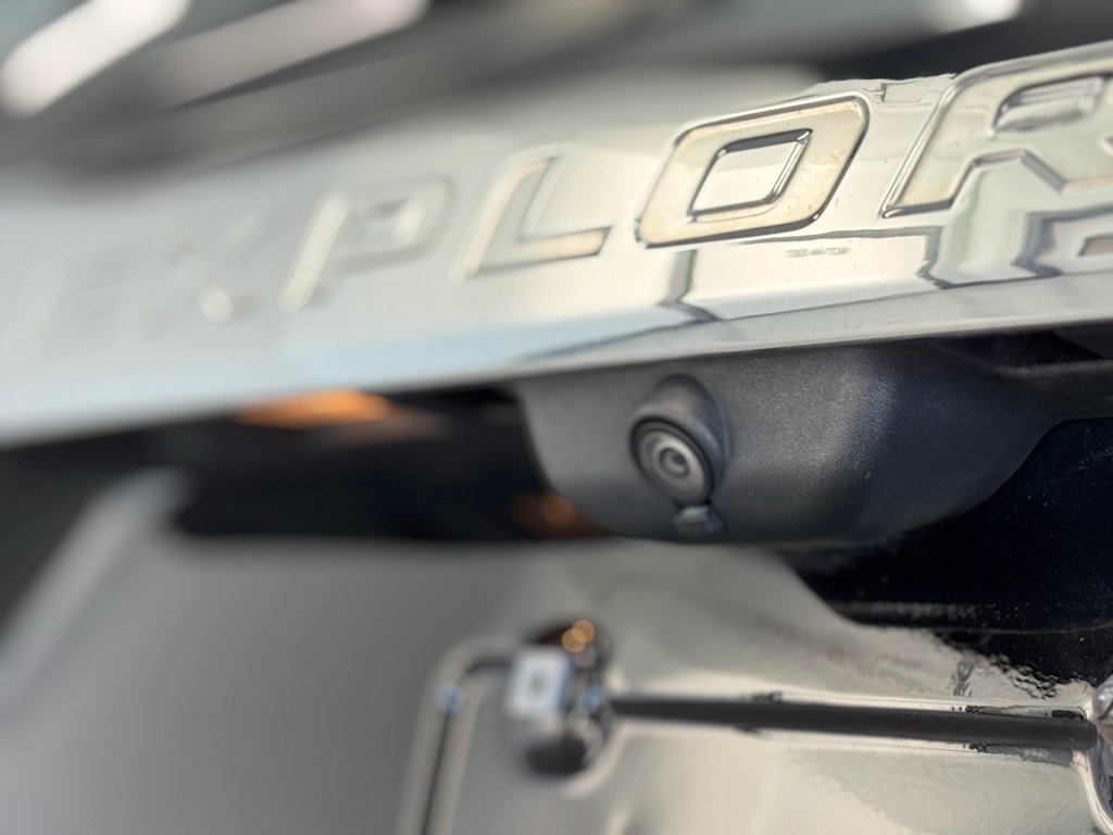 Used 2021 Ford Explorer XLT w/ Equipment Group 202A image 34