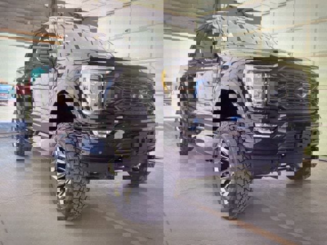 Used 2022 Ford F150 Lariat w/ Equipment Group 502A High image 1