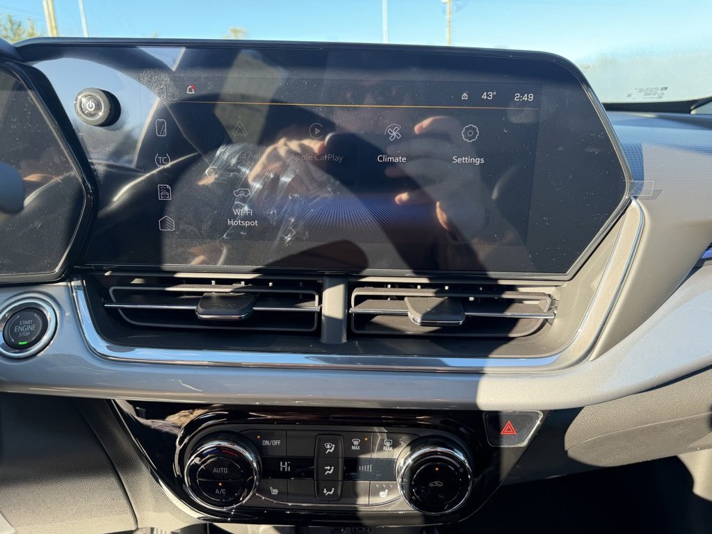 New 2026 Chevrolet Trax LT w/ Sunroof Package image 5