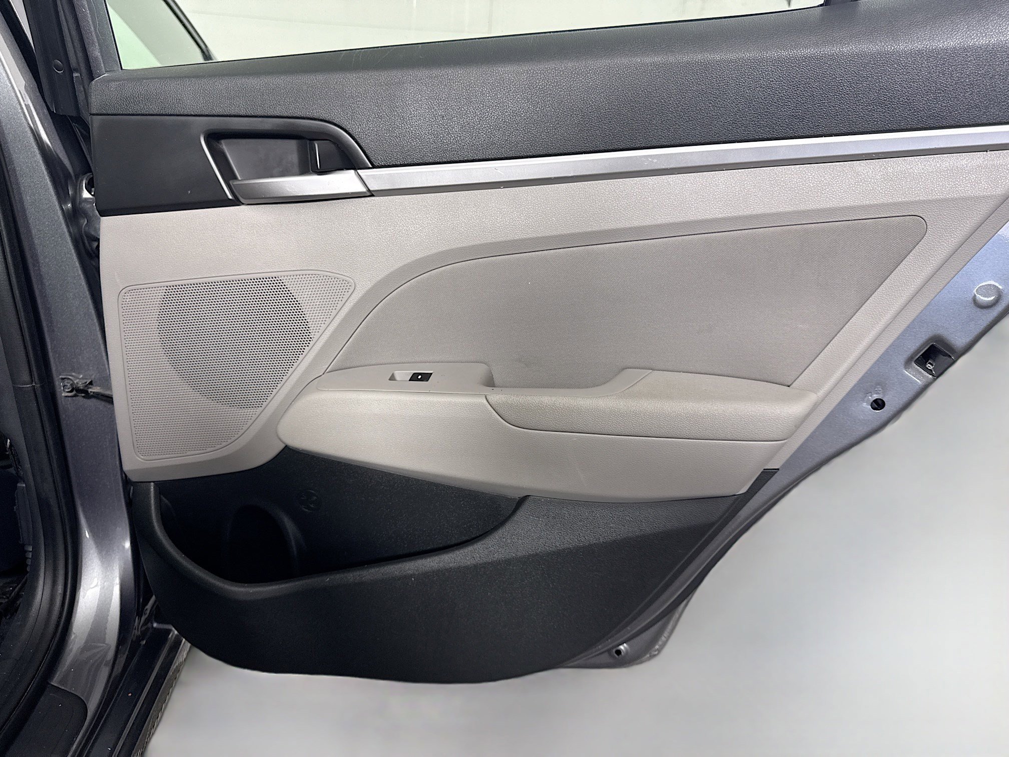 Used 2020 Hyundai Elantra SEL image 27