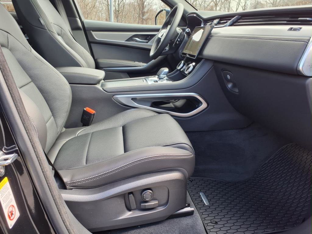 New 2026 Jaguar F-PACE R-Dynamic S image 3