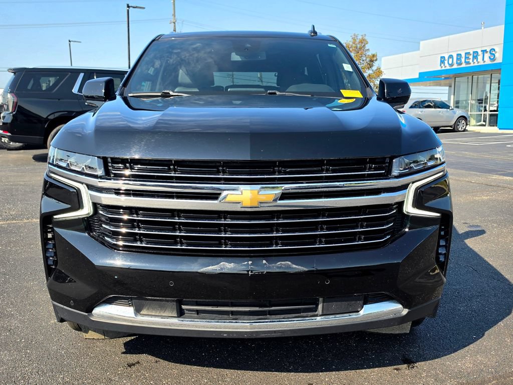 Used 2024 Chevrolet Suburban LT AWD/4WD image 13