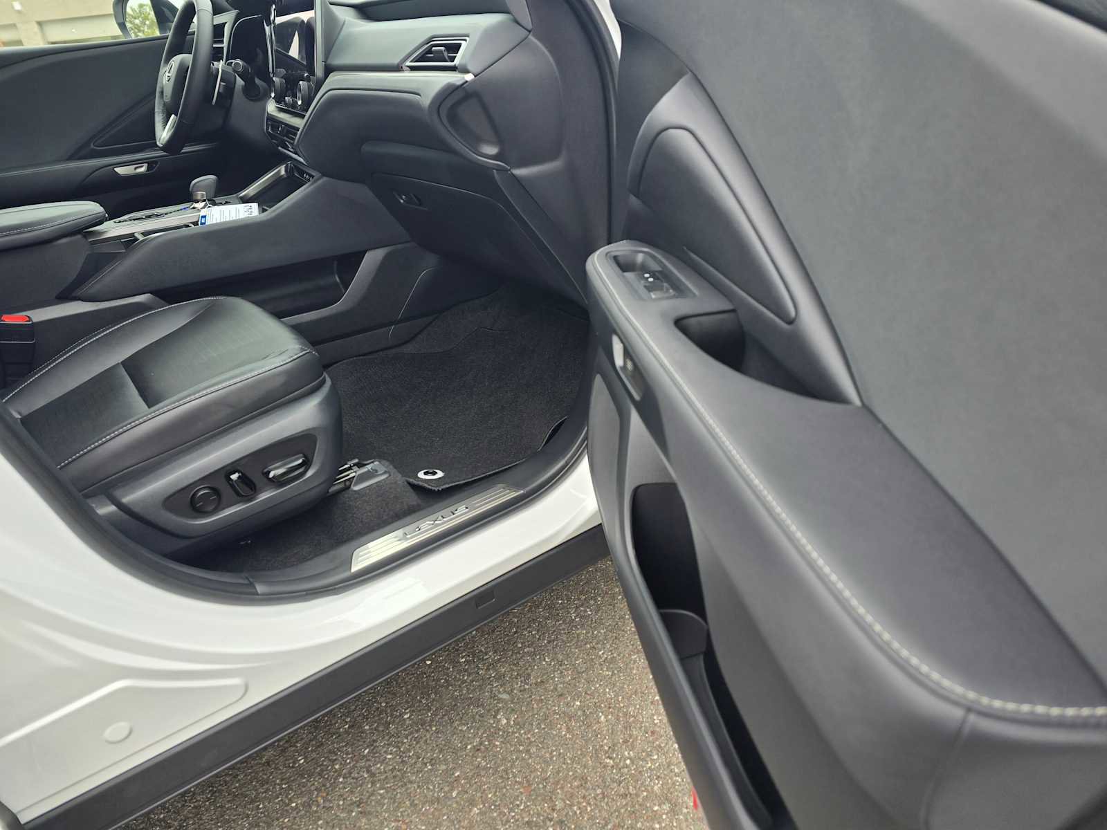 New 2026 Lexus TX 350 AWD image 10