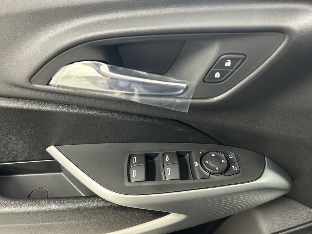 New 2026 Chevrolet Trax LS w/ LS Convenience Package FWD image 13
