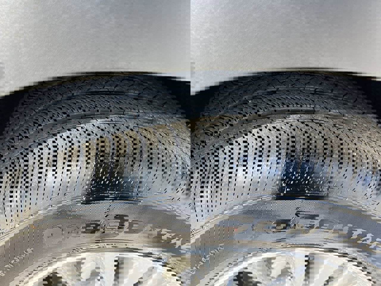 Used 2023 Buick Envision Preferred image 12