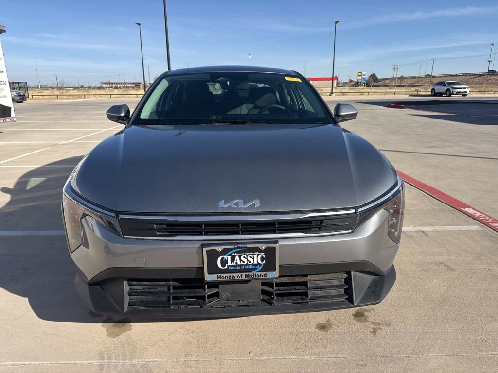Used 2025 Kia K4 LXS image 8