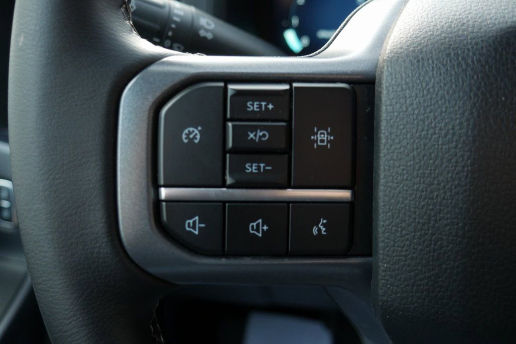 Used 2025 Ford F150 XLT w/ Equipment Group 301A Standard AWD/4WD image 13