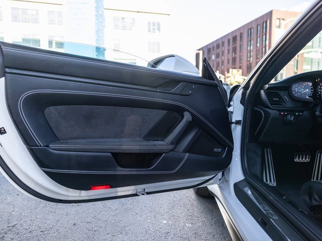 Used 2022 Porsche 911 GT3 image 29