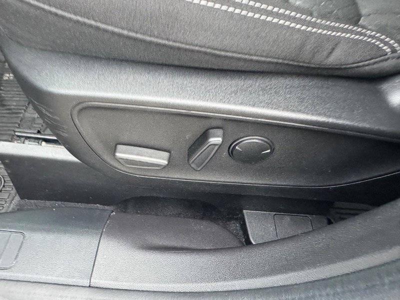 Used 2023 Ford Escape Active w/ Tech Pack #2 AWD/4WD image 16