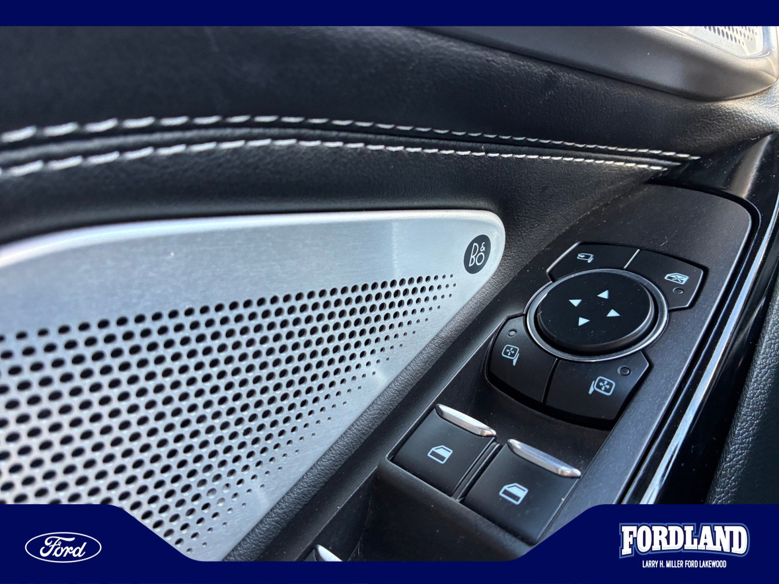 Used 2023 Ford Explorer ST w/ Equipment Group 401A AWD/4WD image 27