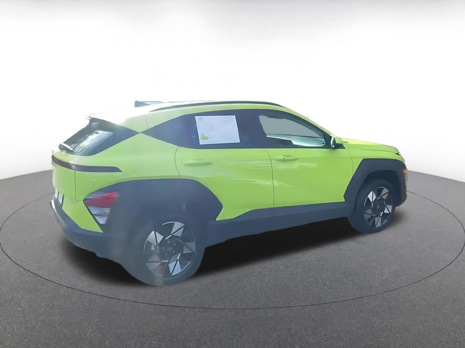 Used 2025 Hyundai Kona SEL image 2