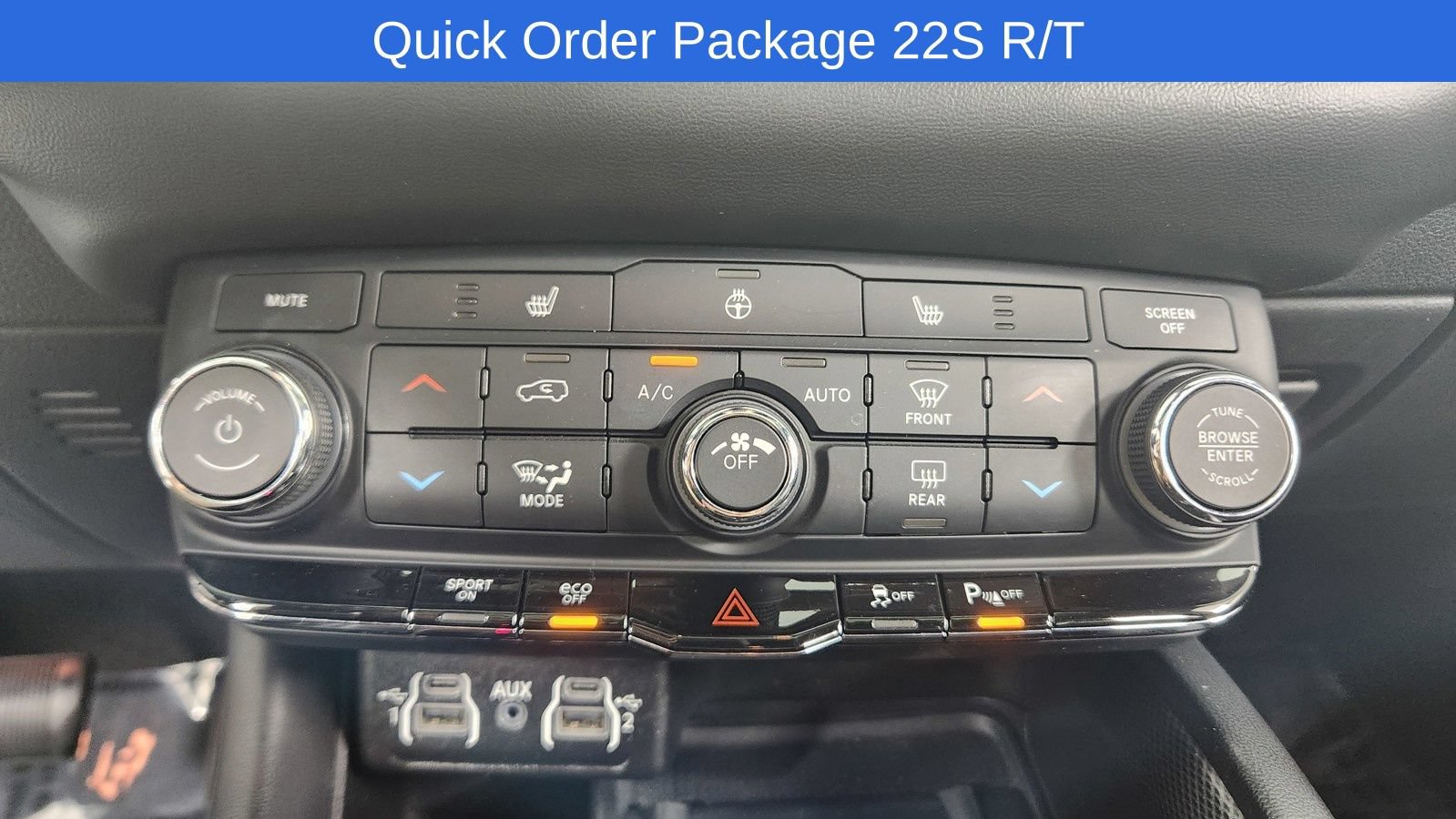 Used 2022 Dodge Durango R/T w/ Blacktop Package AWD/4WD image 30