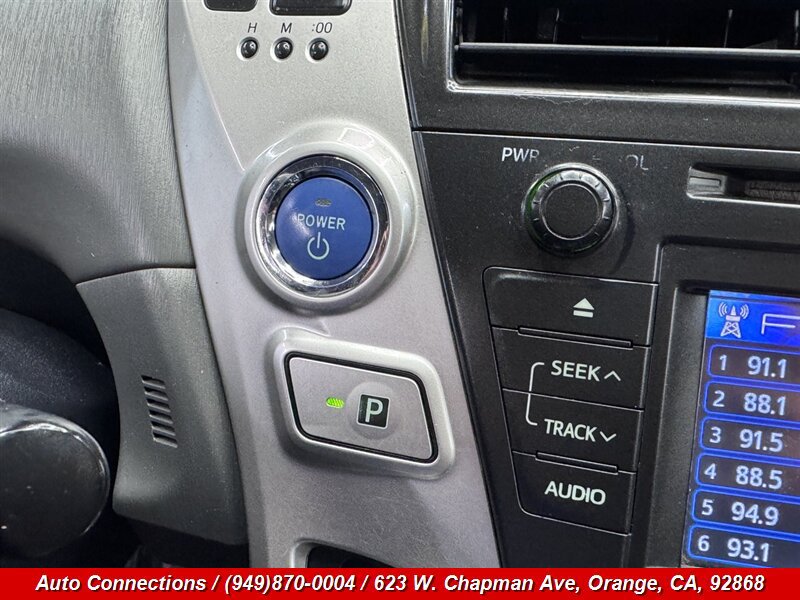 Used 2014 Toyota Prius V Five FWD image 20