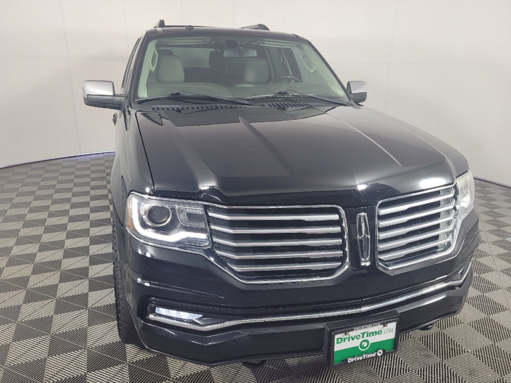 Used 2016 Lincoln Navigator Select RWD image 14