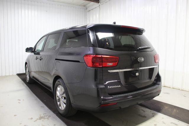 Used 2021 Kia Sedona LX FWD image 6