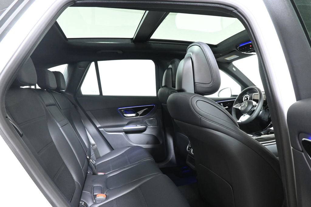 Certified 2025 Mercedes-Benz GLC 300 4MATIC image 19