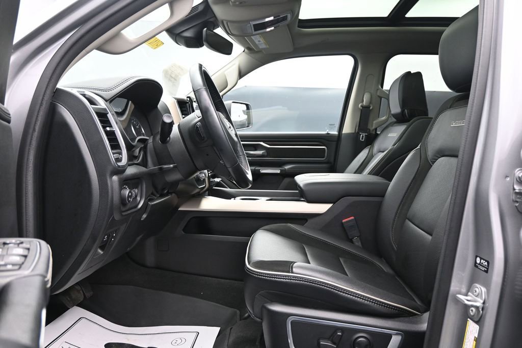 Used 2022 RAM 1500 Laramie w/ Laramie Southwest Edition RWD image 9