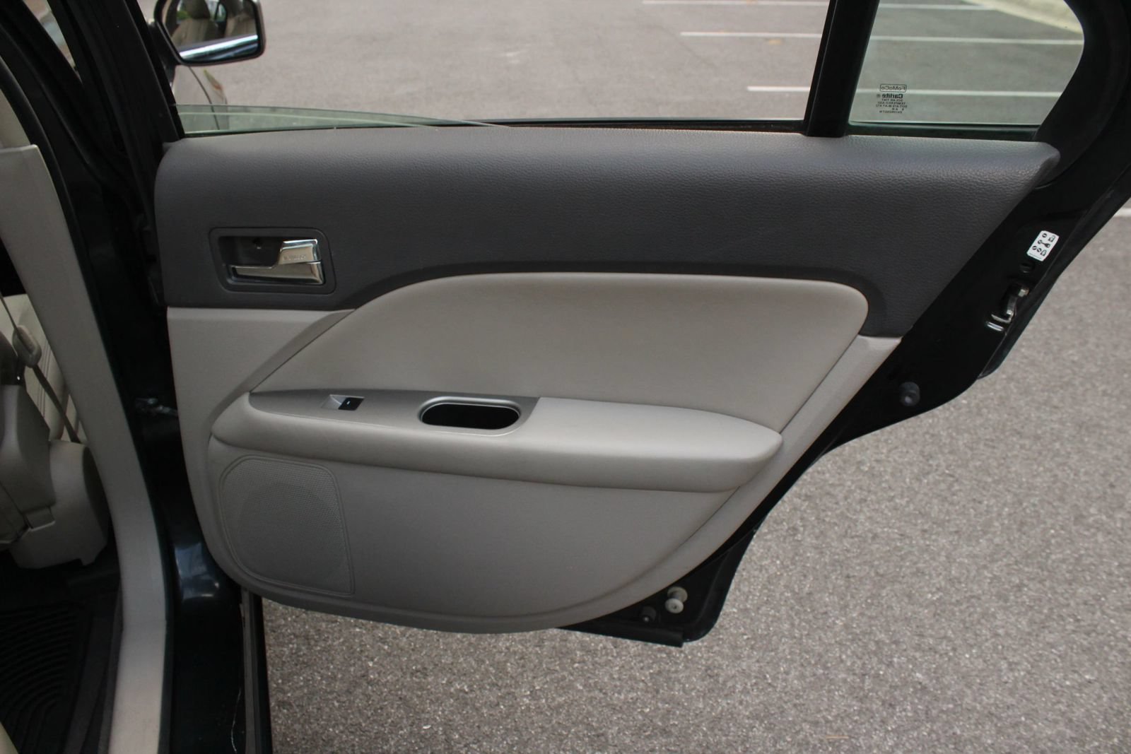 Used 2010 Ford Fusion Hybrid FWD image 24