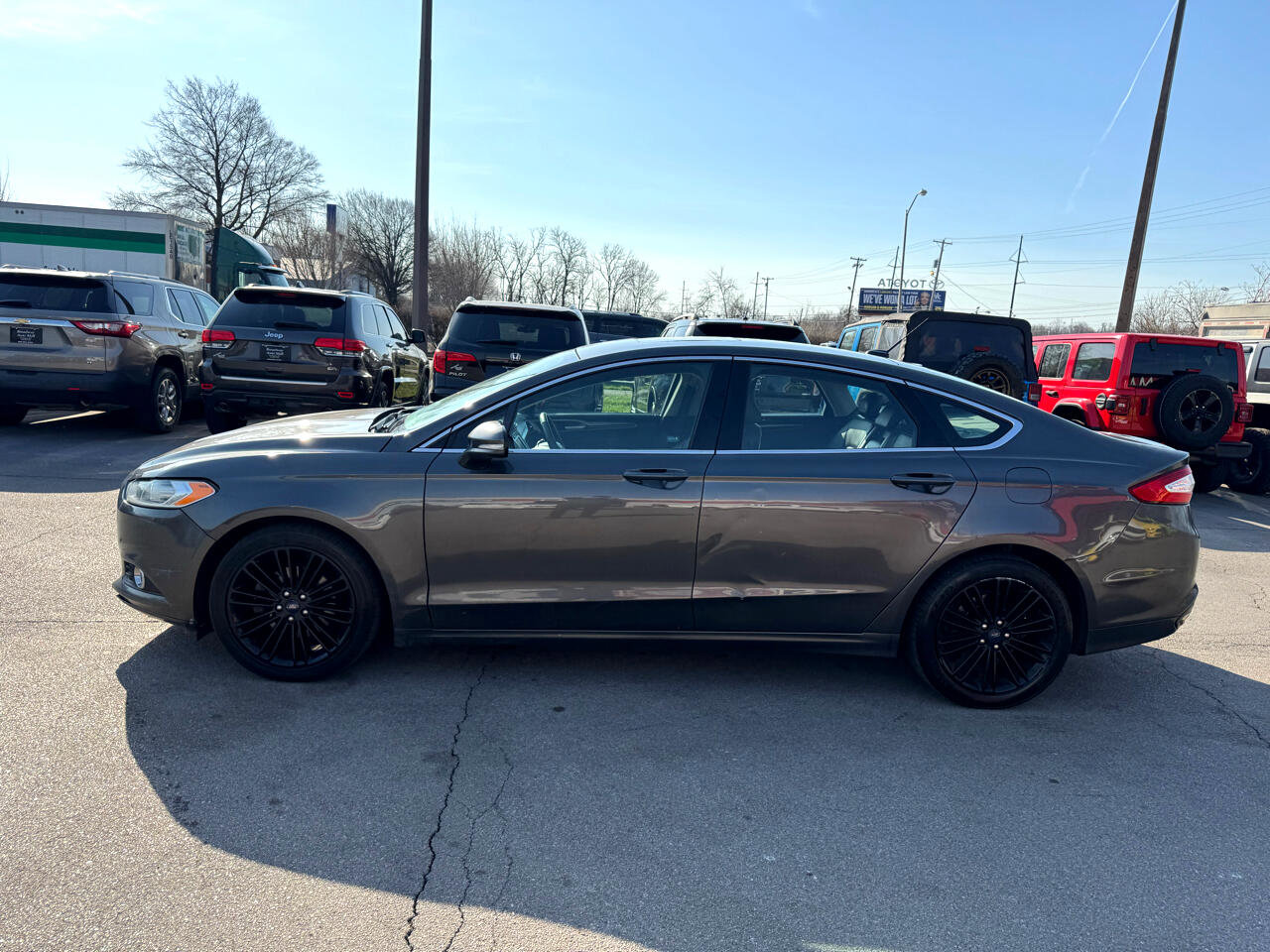 Used 2016 Ford Fusion SE w/ Equipment Group 202A image 6