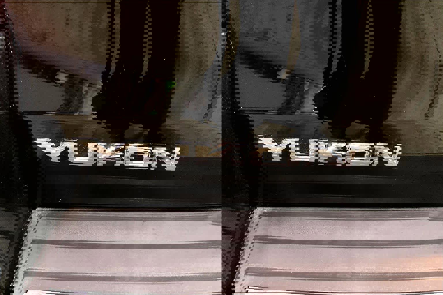 Used 2019 GMC Yukon Denali w/ Open Road Package image 10