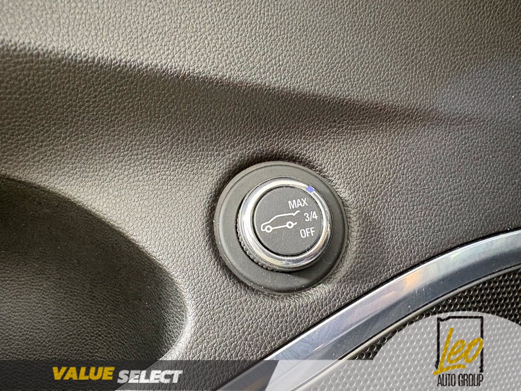 Used 2019 Buick Enclave Essence FWD image 16