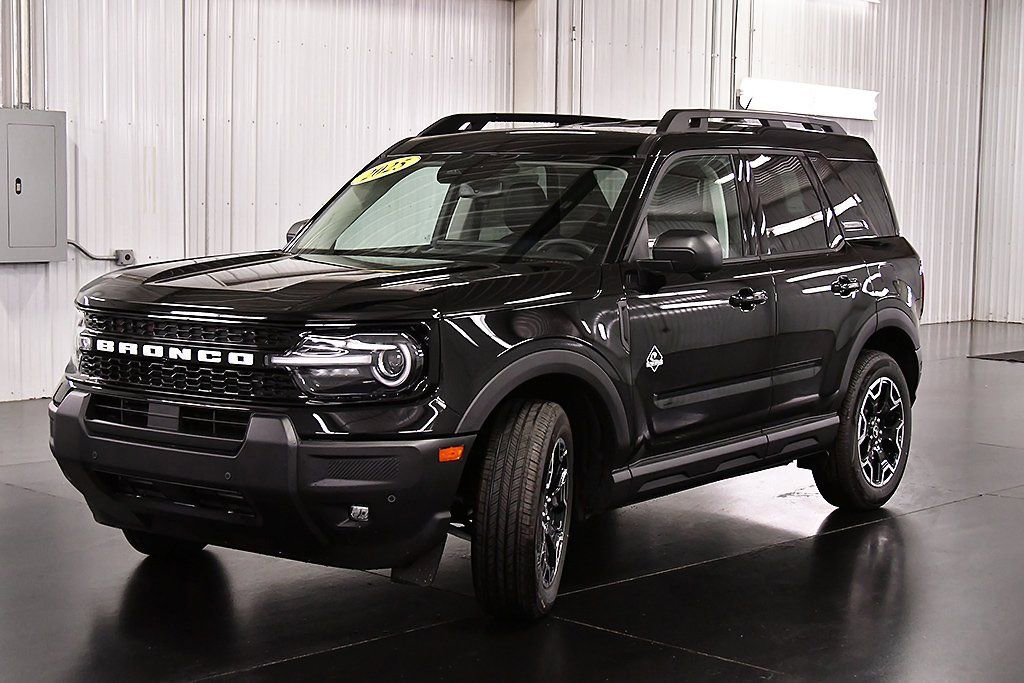 New 2025 Ford Bronco Sport Outer Banks w/ Outer Banks Tech Package+ image 3