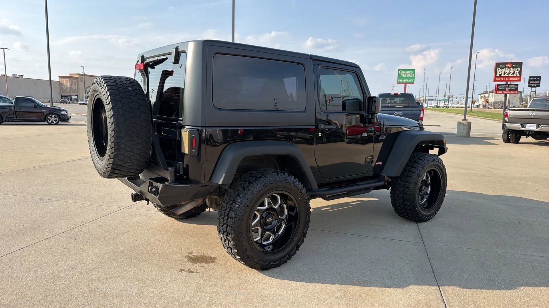 Used 2017 Jeep Wrangler Sport w/ Connectivity Group image 18