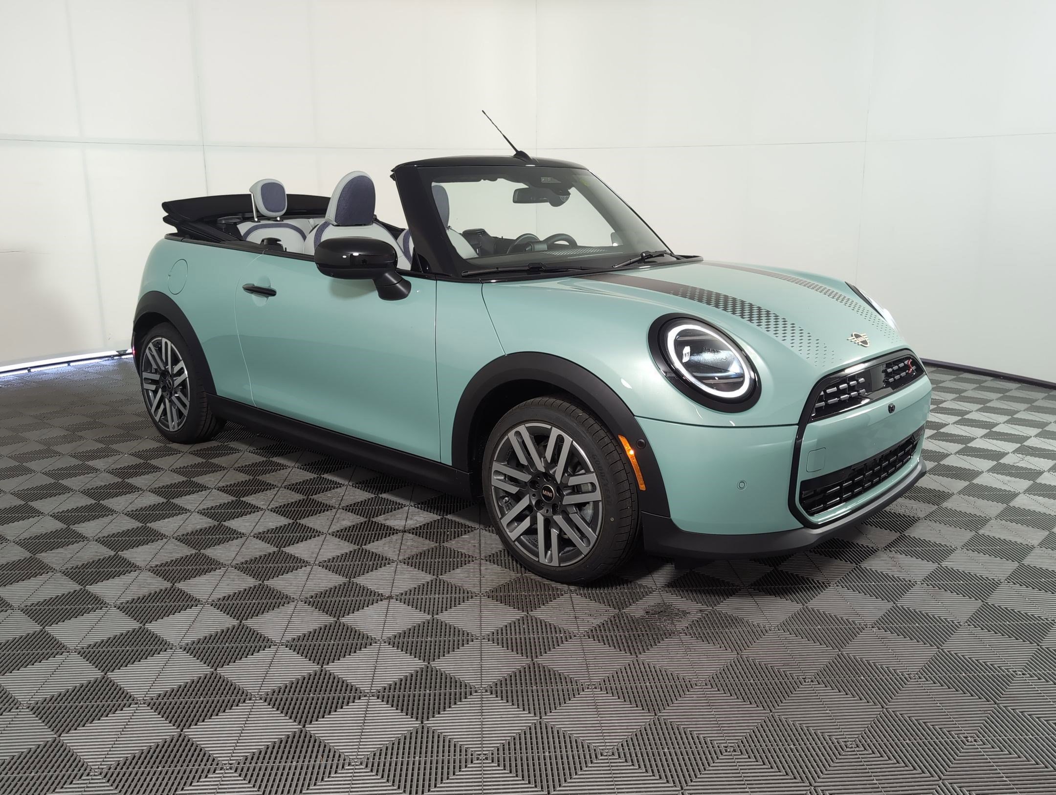 New 2026 MINI Cooper S image 5