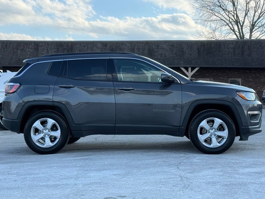 Used 2019 Jeep Compass Latitude w/ Popular Equipment Group image 7