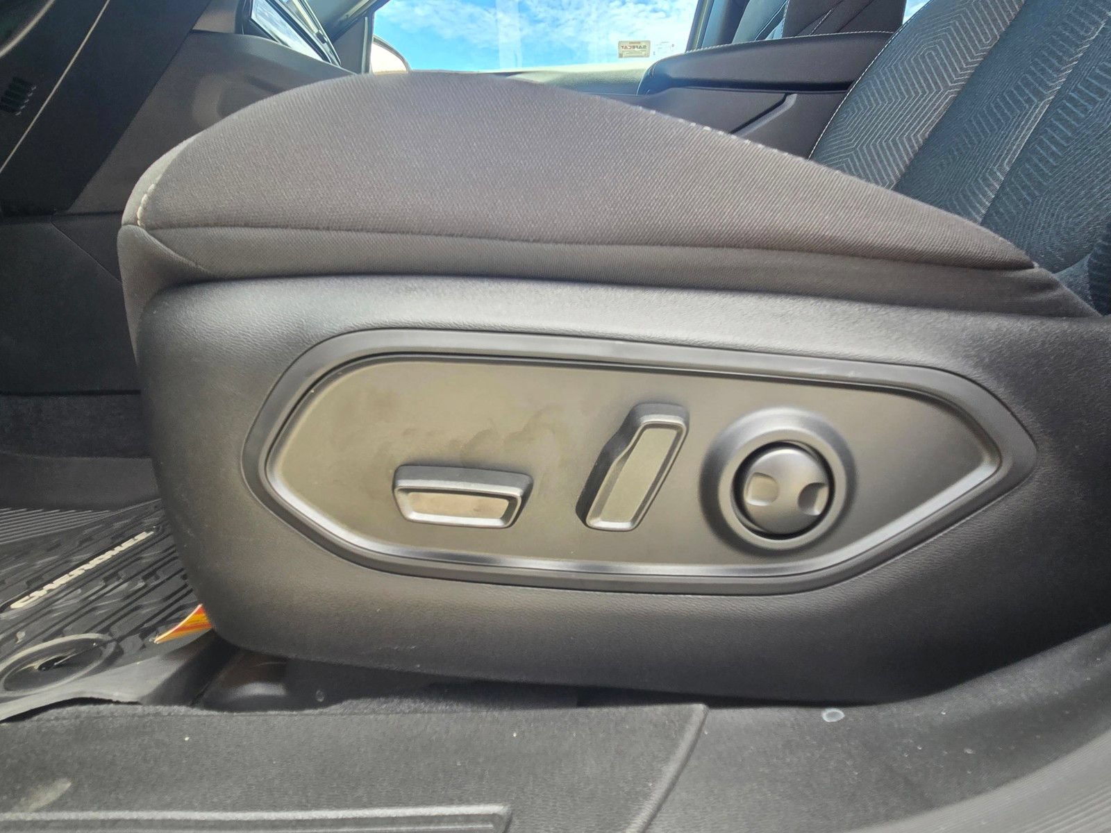 New 2026 Jeep Cherokee Laredo AWD/4WD image 11