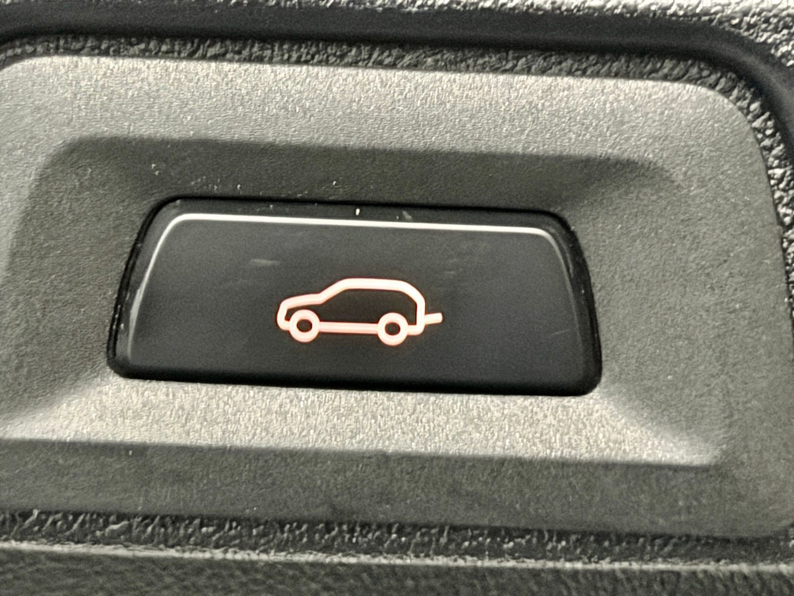 Used 2023 BMW X5 sDrive40i w/ Premium Package image 17