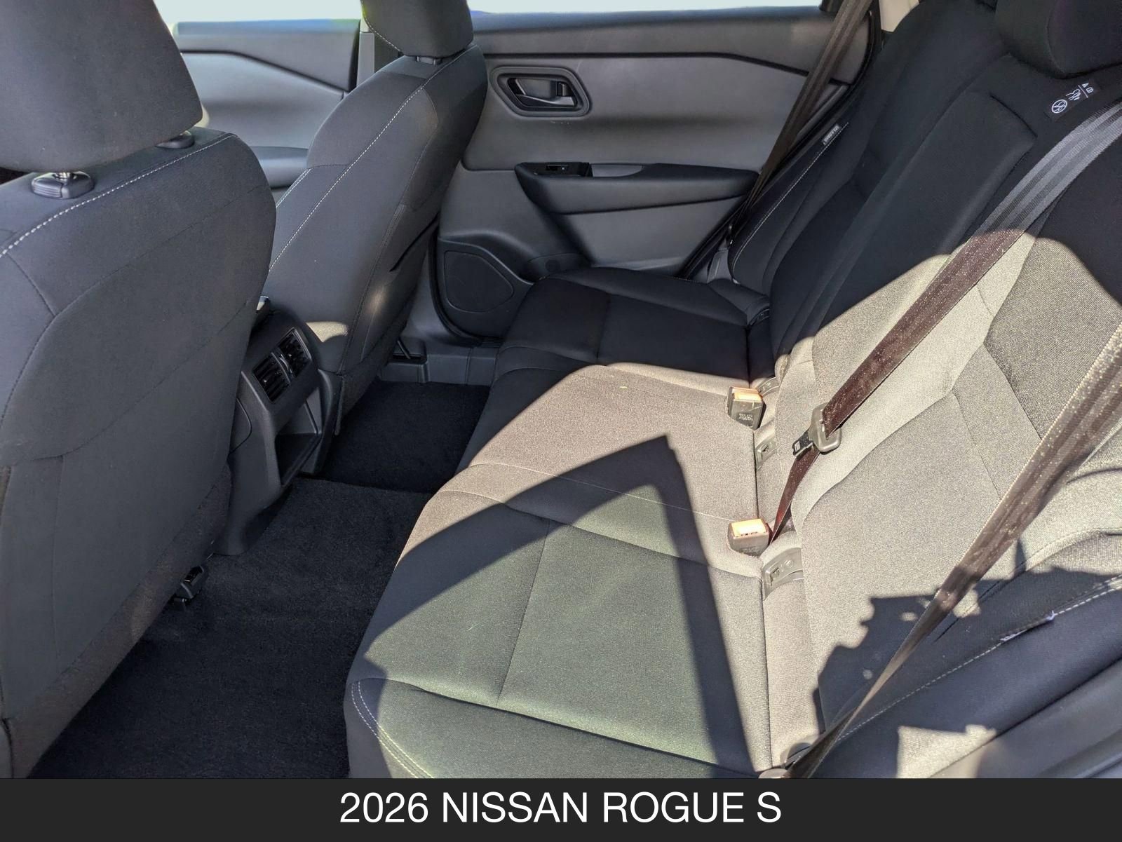 Used 2026 Nissan Rogue S FWD image 15