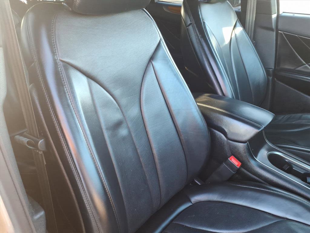 Used 2018 Lincoln MKC Reserve w/ Lincoln MKC Climate Package image 12