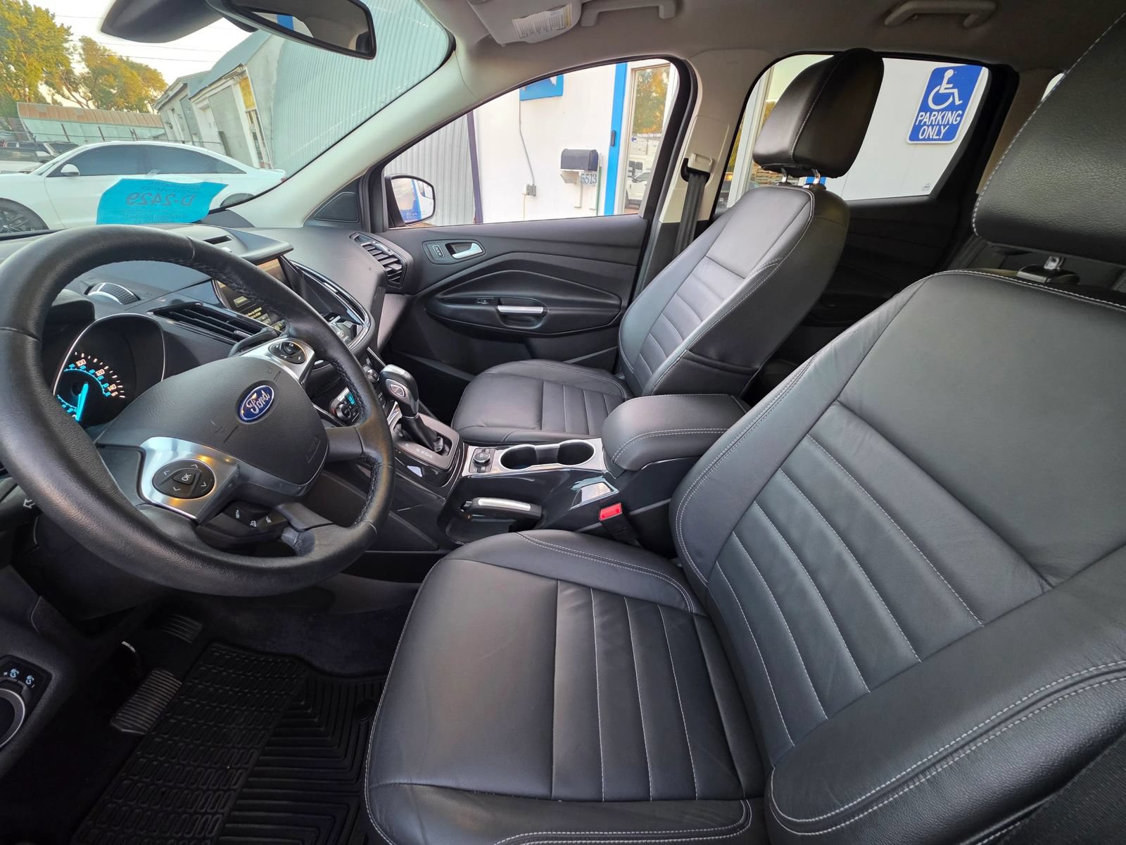 Used 2015 Ford Escape Titanium AWD/4WD image 12