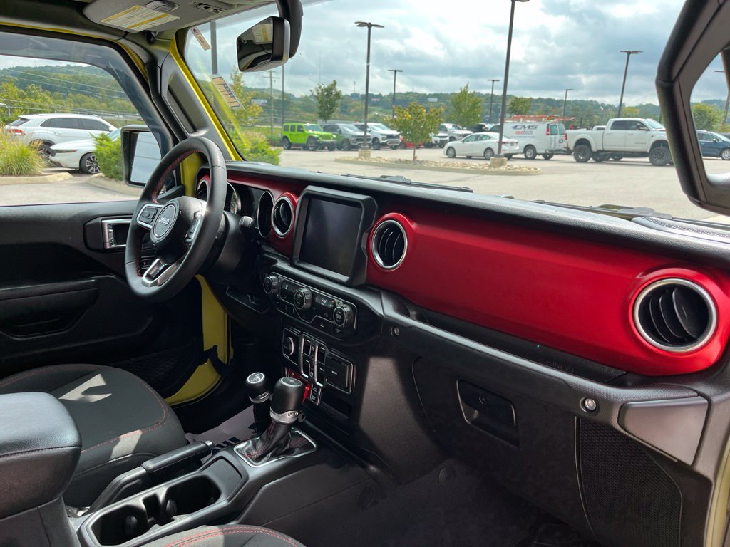 Used 2023 Jeep Gladiator Rubicon w/ Trailer Tow Package AWD/4WD image 27