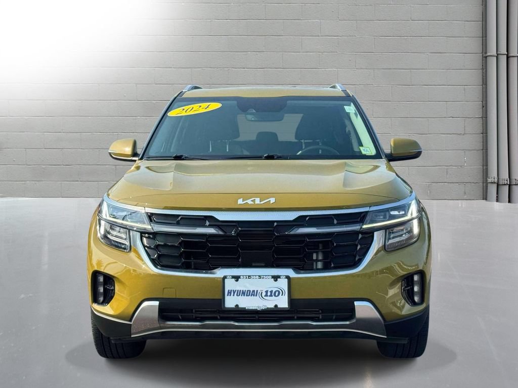 Used 2024 Kia Seltos SX w/ SX Sunroof Package AWD/4WD image 2