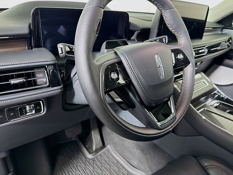 New 2025 Lincoln Aviator Reserve w/ Equipment Group 201A image 9