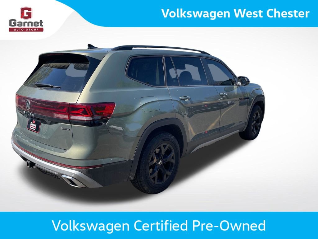 Certified 2025 Volkswagen Atlas Peak Edition SE AWD/4WD image 5