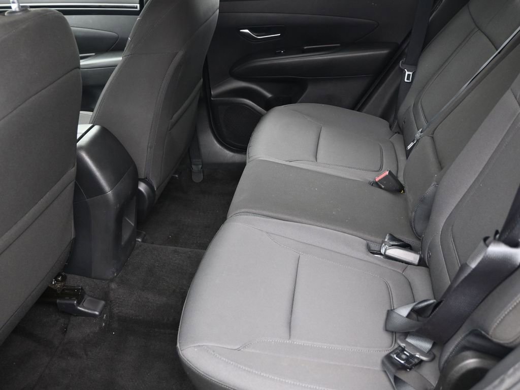 Used 2022 Hyundai Tucson SE image 14