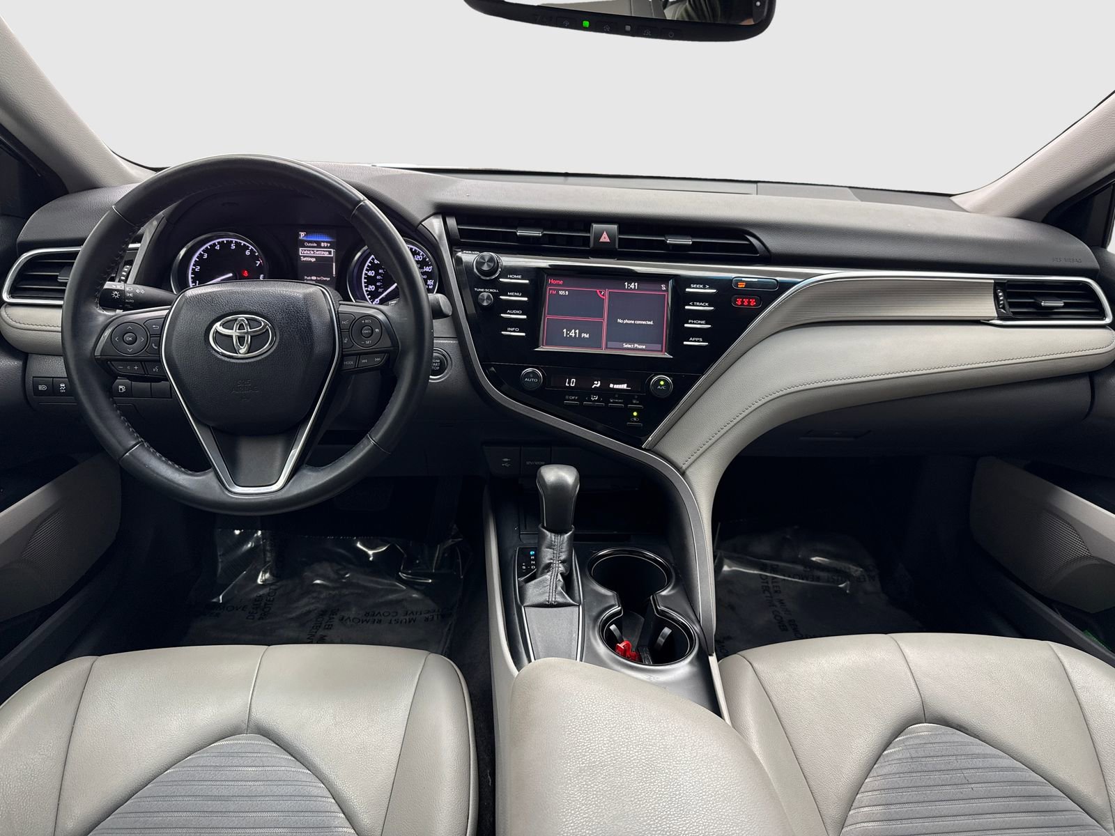 Used 2018 Toyota Camry SE w/ Convenience Package FWD image 20