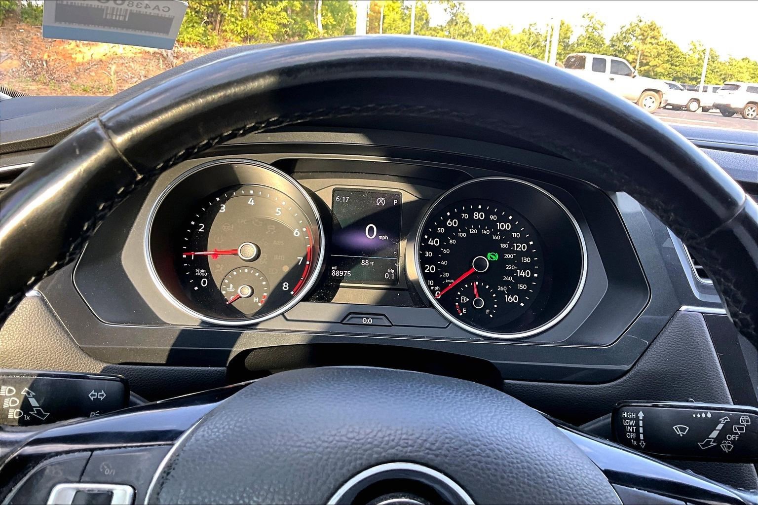 Used 2018 Volkswagen Tiguan SE FWD image 13