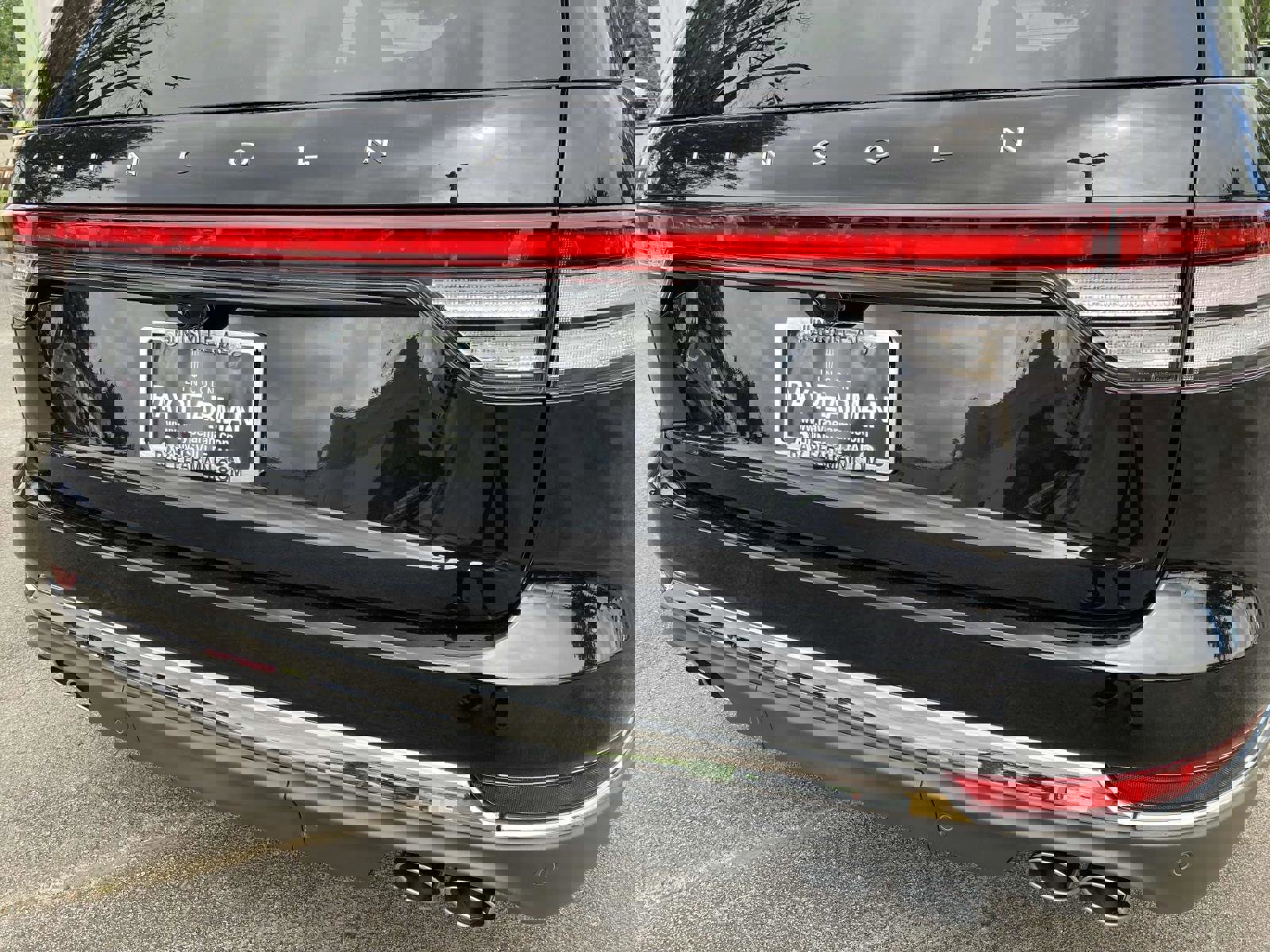 New 2025 Lincoln Aviator 2WD w/ Equipment Group 101A image 4