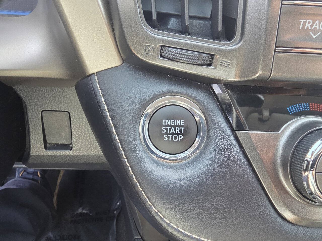 Used 2013 Toyota RAV4 Limited AWD/4WD image 21