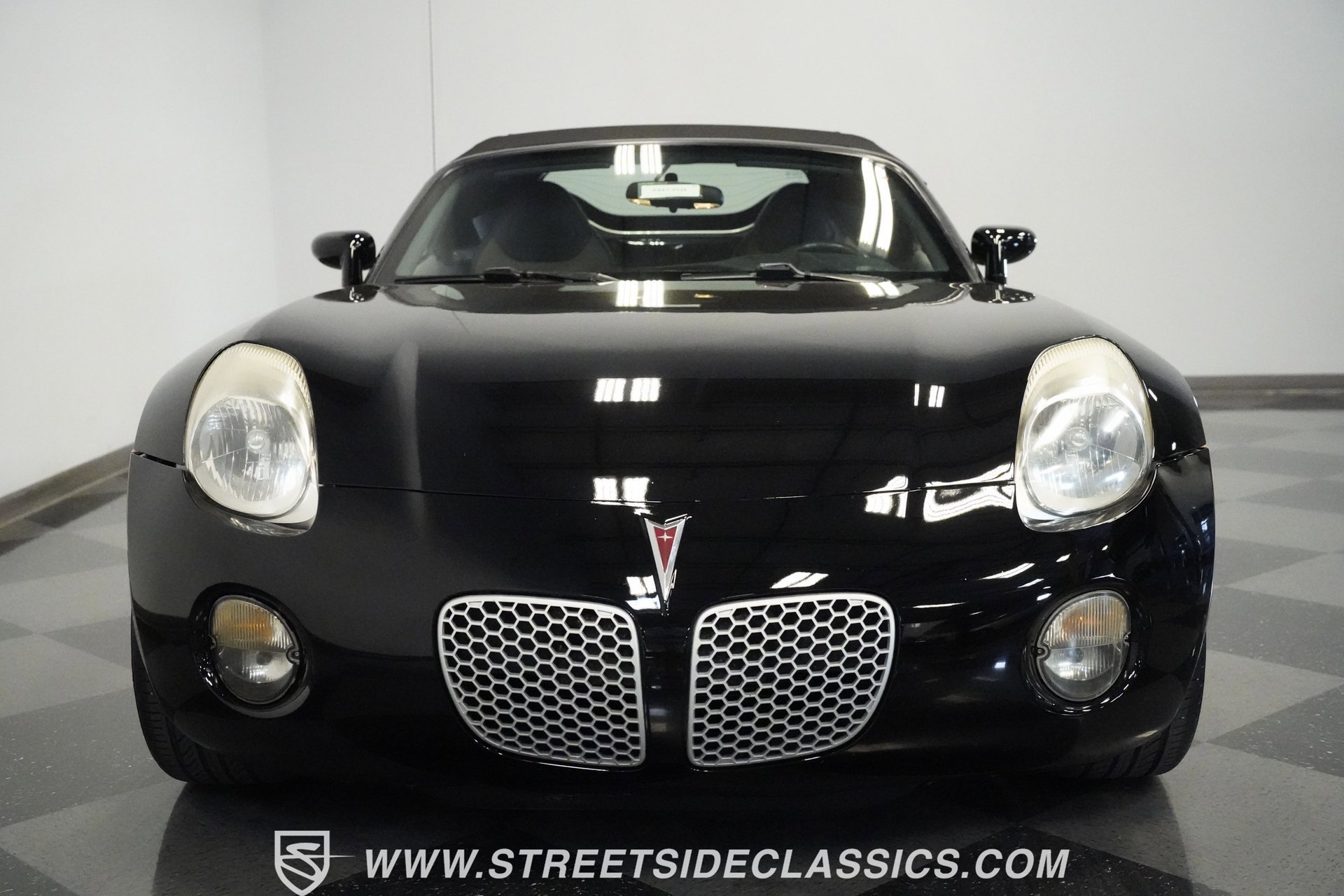 Used 2006 Pontiac Solstice Convertible w/ Premium Package image 6