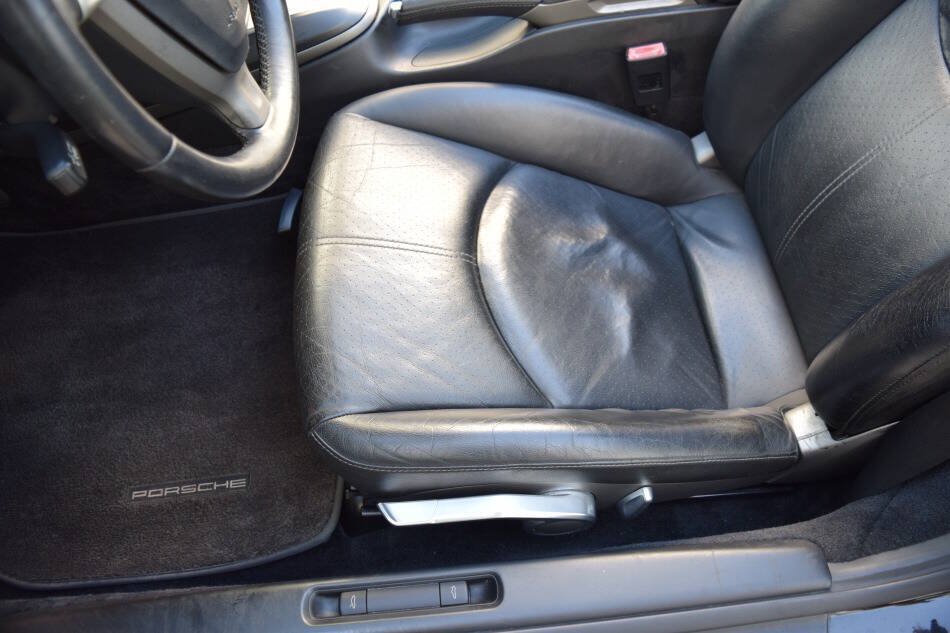 Used 2005 Porsche Boxster RWD image 52