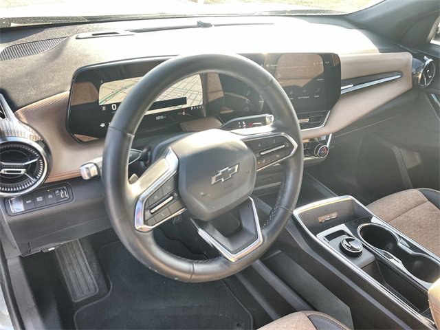 Certified 2025 Chevrolet Equinox ACTIV w/ Safety and Technology Package image 11