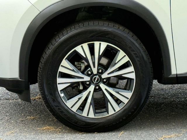 Used 2023 Nissan Rogue SV AWD/4WD image 7