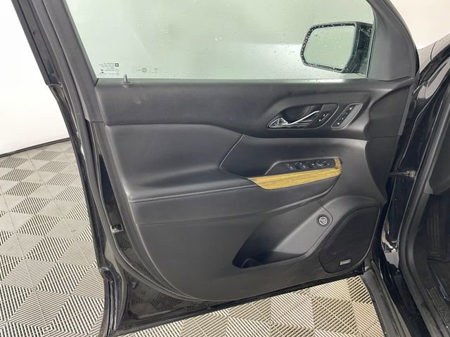 Certified 2018 GMC Acadia Denali w/ Technology Package image 12