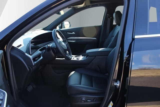 New 2025 Cadillac XT4 Premium Luxury w/ Cold Weather Package image 16