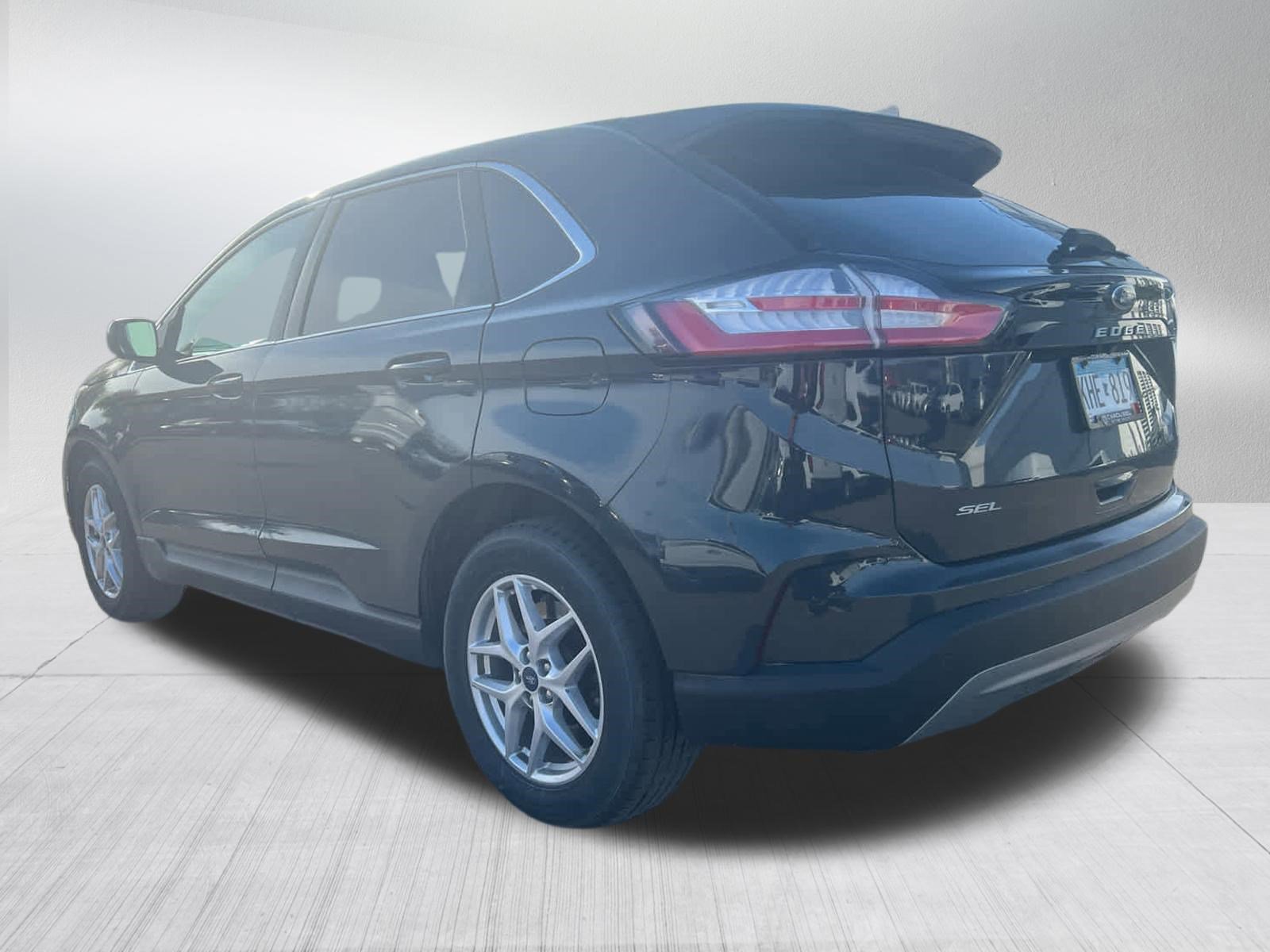 Used 2021 Ford Edge SEL AWD/4WD image 9